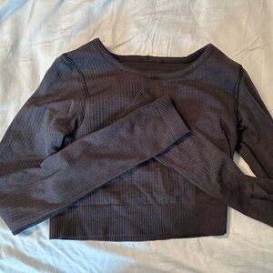 LULULEMON Cropped Long Sleeve